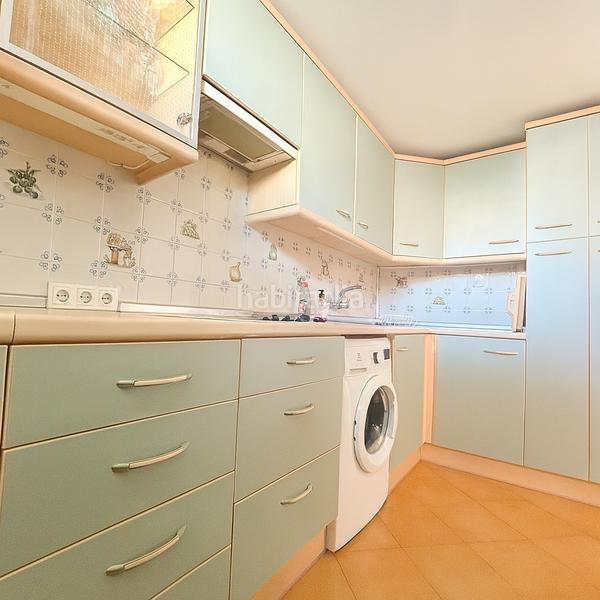 Foto 703f75b7-ba0c-4e57-8f7d-c9fce12f9331. Pis amb piscina a Torreblanca del Sol Fuengirola