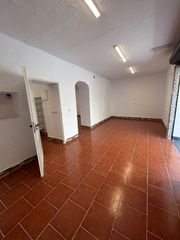 Miete Büro  Calle andalucía. Oficina/local en alquiler en benalmádena