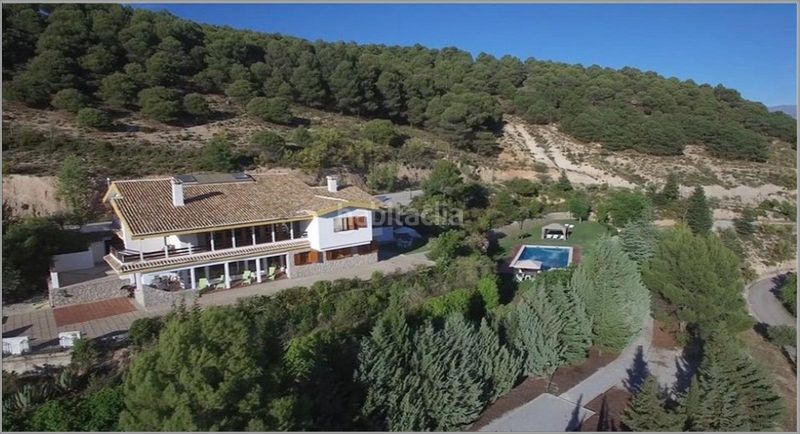 Foto 218e7359-42b4-40dc-90a4-e752d292958a. Chalet con riscaldamento parcheggio piscina in Víznar