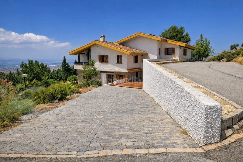 Foto e8b18ca4-c327-4edc-a0c9-8ac236bc5d2f. Chalet con riscaldamento parcheggio piscina in Víznar