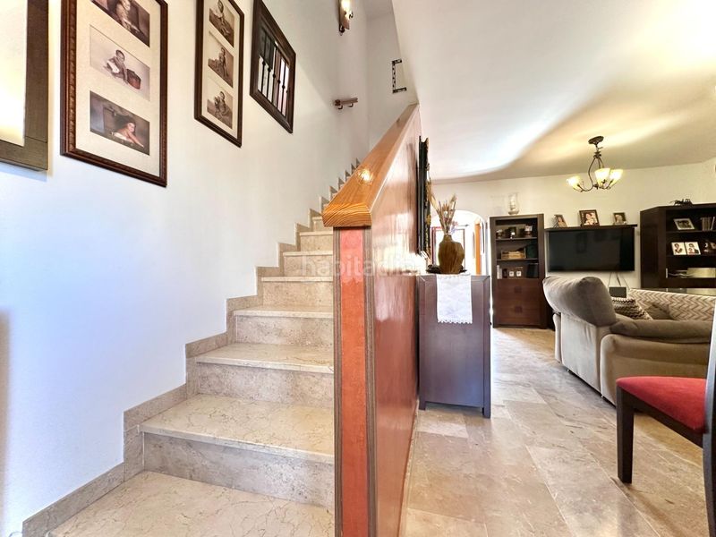 Foto 14836e6d-c742-47bc-9461-4048e3720b04. Semi detached house with parking in Maracena