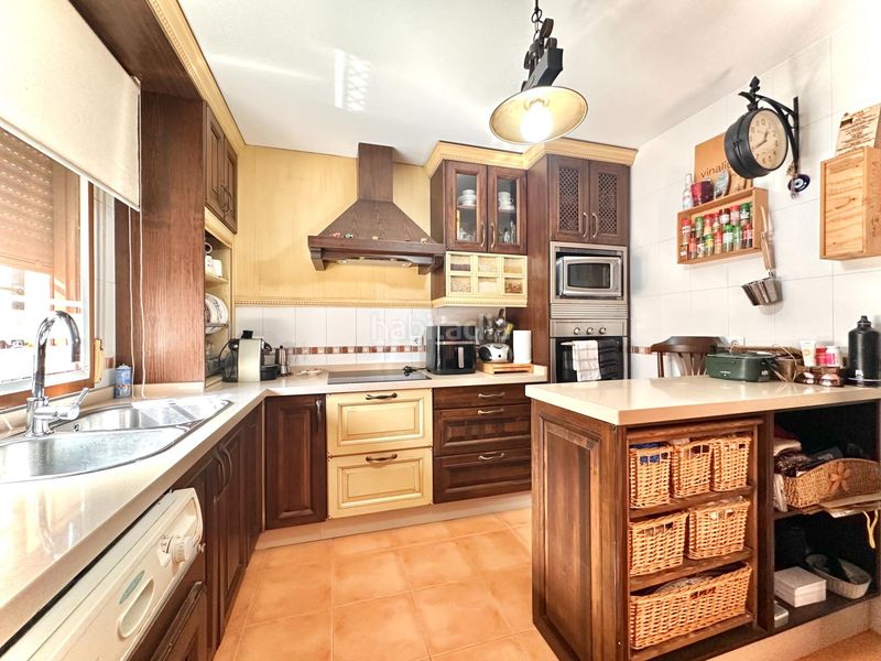 Foto 80b6f63c-265e-4dd9-aff5-7bdc8c98dce3. Semi detached house with parking in Maracena