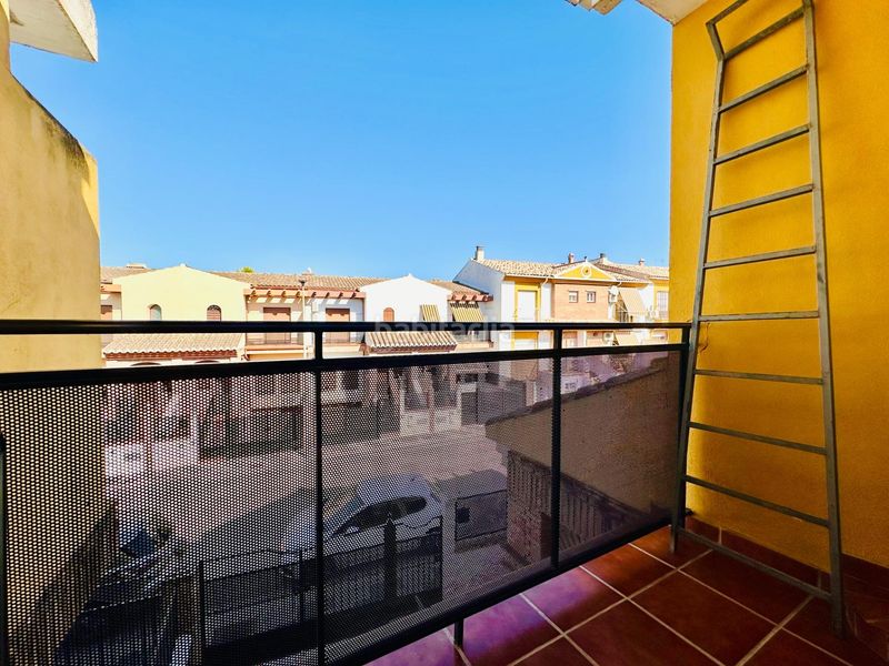 Foto b8609a2c-b359-4806-a8fa-502217d044a2. Semi detached house with parking in Maracena
