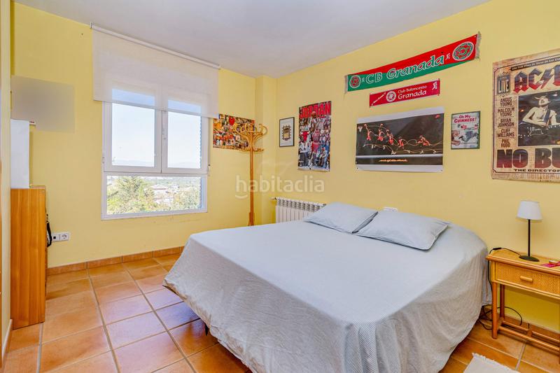 Foto 743a4638-b24c-4ba2-b345-9ec5901e7f7e. Chalet mit parking in Altos de la Zubia Zubia (La)