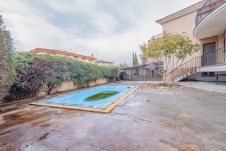 Chalet  Calle de fuensanta. Chalet en venta en la mejor zona de atarfe