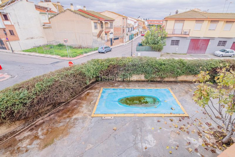 Foto 196ab3af-9a51-4384-8ce9-20b9e44f1781. Xalet amb aparcament piscina a Atarfe