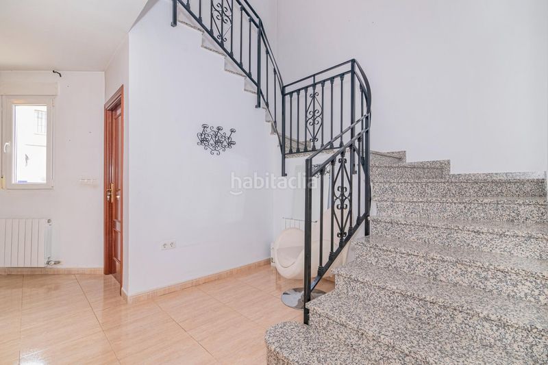 Foto 36ffab9f-fc7e-4c50-9ce1-5a8593c78cb6. Xalet amb aparcament piscina a Atarfe