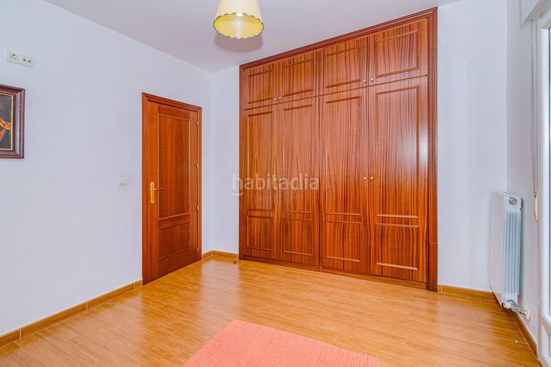 Foto 9fa2ba42-649b-4093-b648-74a2e8cb660a. Xalet amb aparcament piscina a Atarfe