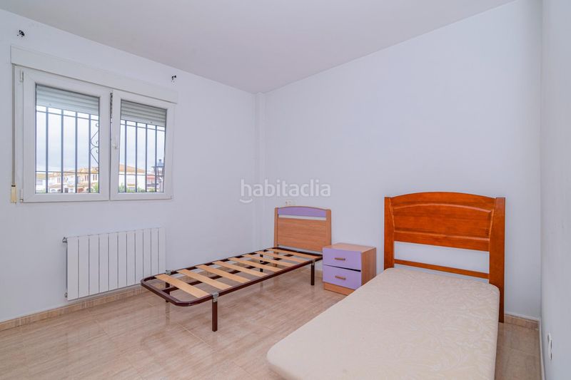 Foto d80efbd8-10fc-4b20-914c-0e4bd5f07e0e. Xalet amb aparcament piscina a Atarfe