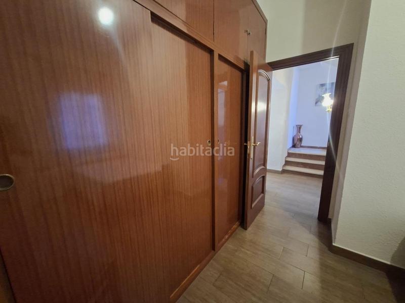 Foto 0d95ca2c-5b5d-4752-b15d-c15715e7a424. Casa adossada amb aparcament a Avda. De los Ogíjares Armilla