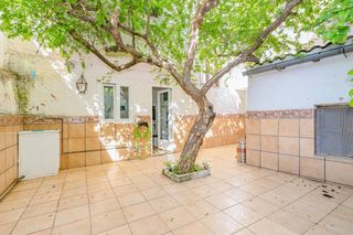 Haus  Plaza constitucion. Casa de pueblo en el coraz�n de c�llar vega plaza de la constitu