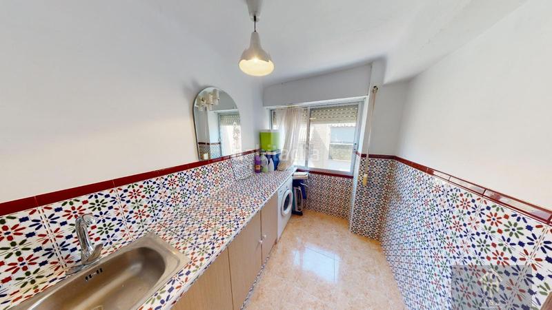 Foto 9c0996be-634f-47e4-8de7-03e087a546ec. Appartement dans espoz y mina 54 dans Centro Santa Pola