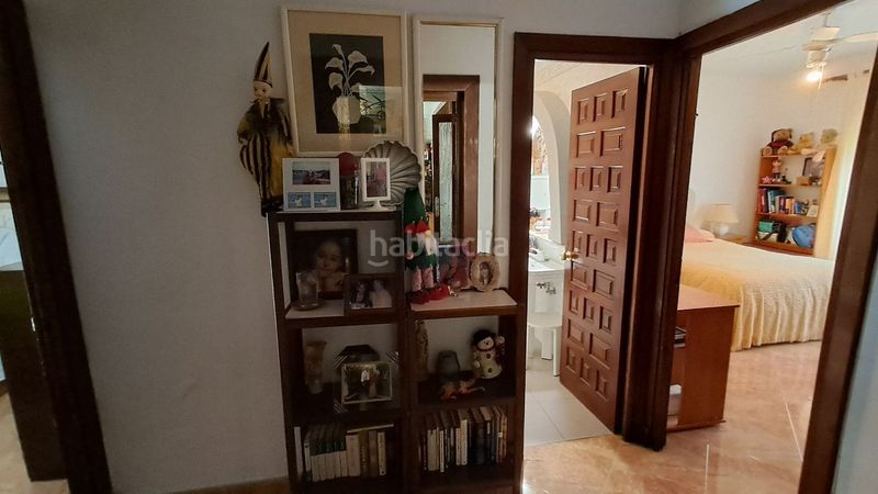 Foto c462566b-bef8-4b09-8b06-e43e1d5eb2de. Chalet en El Pinillo Torremolinos