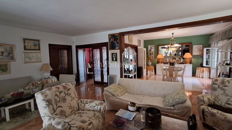 Foto d28eca92-cef0-4883-894c-9ff66b39ebce. Chalet en El Pinillo Torremolinos