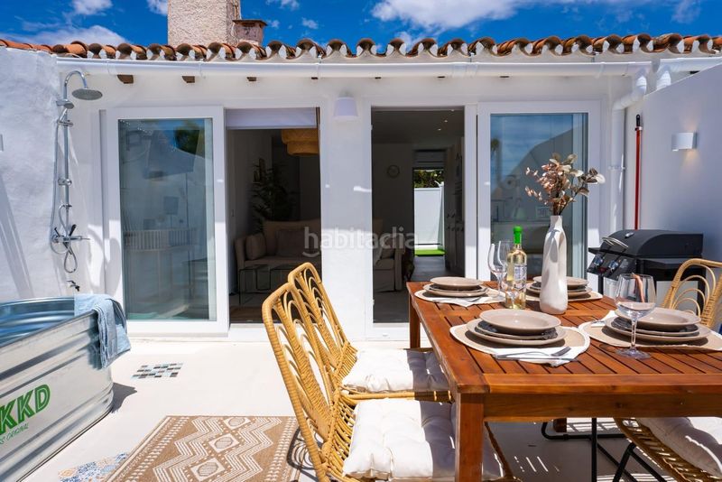 Foto ca404ea0-3e9c-4e44-bbb1-59a00566157a. Casa adossada amb calefacció aparcament a Zona Centro Comercial Torrequebrada Benalmádena