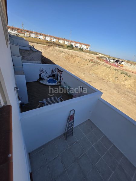 Foto 1ddb36d8-4ccc-4d0b-abbb-373a161d32b3. Casa adossada a calle séneca 6 a Campillos