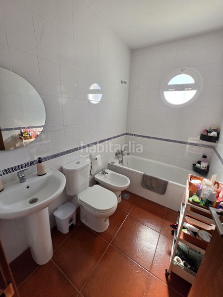 Foto 866df12c-2eb9-4ff2-8624-11f1af3e8f1c. Casa adossada a calle séneca 6 a Campillos