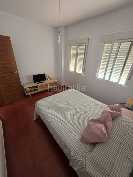 Foto a11ab0a9-5f87-4607-86a1-f81bfd4cd6dd. Casa adossada a calle séneca 6 a Campillos