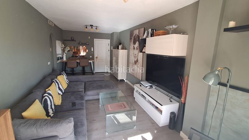 Foto 17f3515b-b722-4660-9724-559734b78180. Dúplex a calle ancla 6 a Zona Centro Comercial Torrequebrada Benalmádena