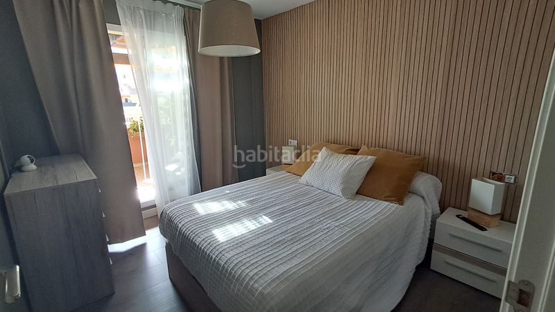 Foto 939c85bf-d78b-4935-9ba9-a96ed7ea19c9. Dúplex a calle ancla 6 a Zona Centro Comercial Torrequebrada Benalmádena