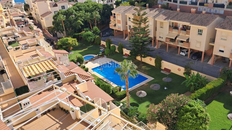Foto f839ea0d-3e60-4d77-8815-2cda2e7ee673. Dúplex a calle ancla 6 a Zona Centro Comercial Torrequebrada Benalmádena