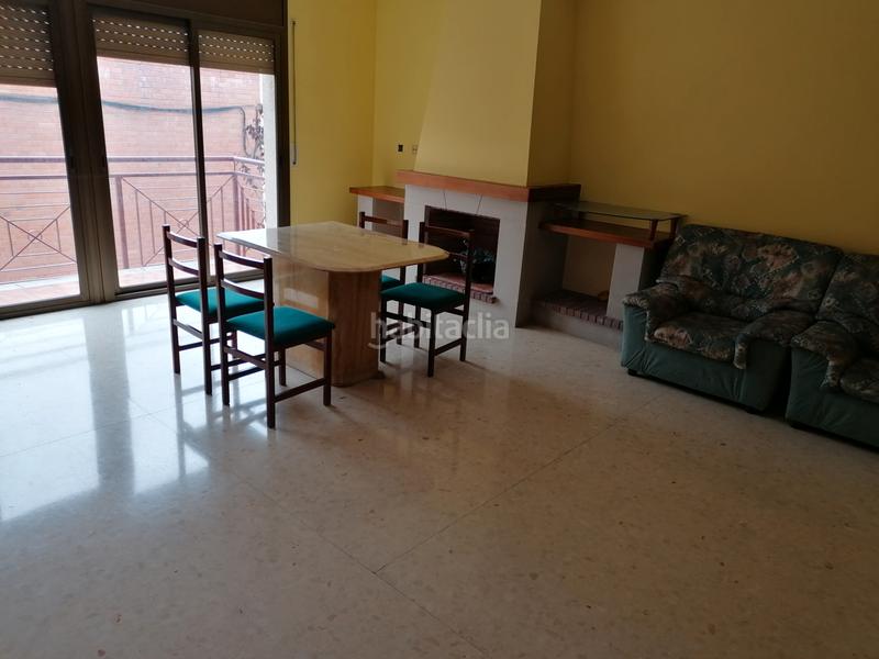 Foto d69928f6-e8c7-4d91-b8be-a7445a2d98bc. Casa pareada casa junto once de septiembre en Estruch-Eixample Prat de Llobregat (El)