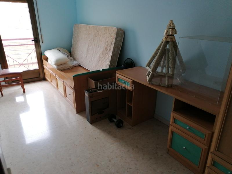 Foto d79b961f-d090-4c46-8743-091470330d91. Casa pareada casa junto once de septiembre en Estruch-Eixample Prat de Llobregat (El)