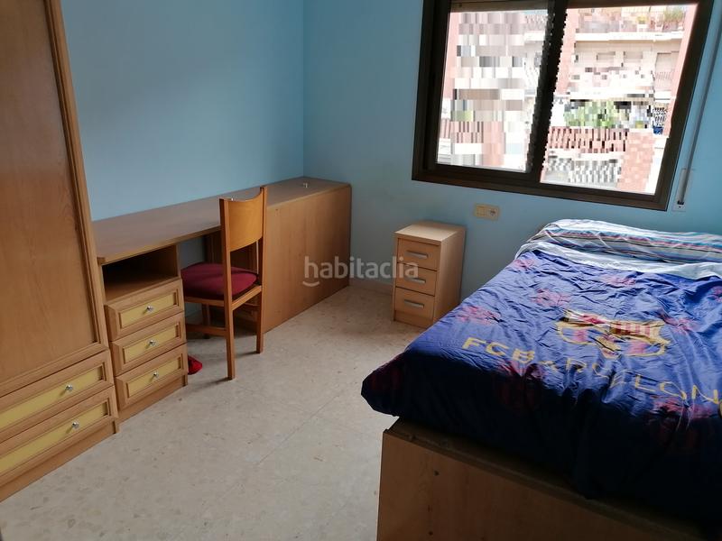 Foto ff1ffd11-c054-442a-8f1f-3b45848dcd64. Casa pareada casa junto once de septiembre en Estruch-Eixample Prat de Llobregat (El)