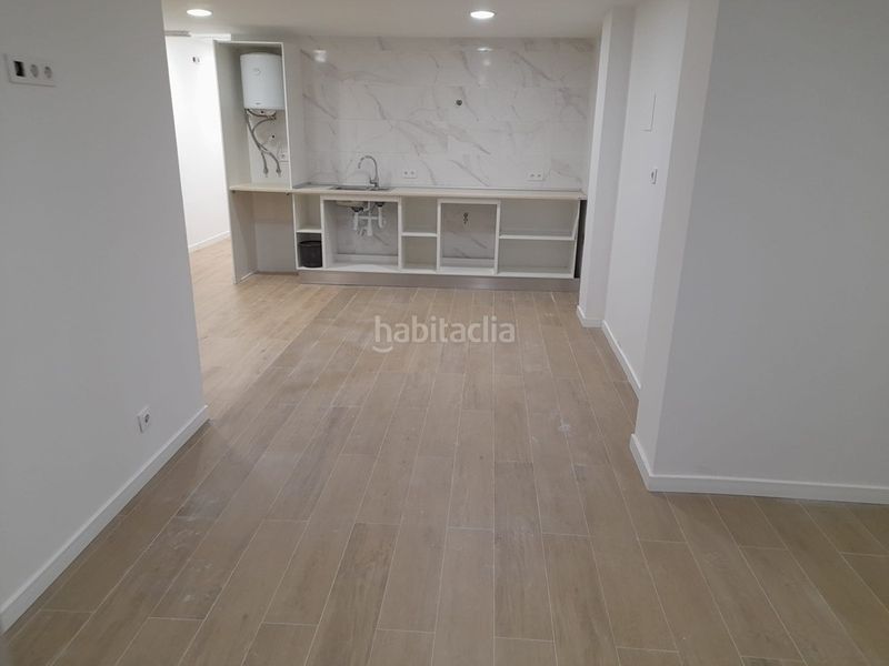 Foto 055fa68d-2ccb-4ac0-a602-e2b17eda4116. Local comercial a Estruch-Eixample Prat de Llobregat (El)