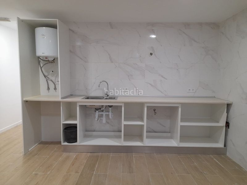 Foto 503da004-6d68-472a-8f3f-3992617fa2fa. Local comercial a Estruch-Eixample Prat de Llobregat (El)