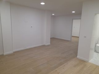 Local Comercial a Estruch-Eixample