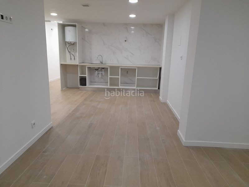 Foto cbf51258-4ac2-4eb3-bed4-0f6fa7727a92. Local comercial a Estruch-Eixample Prat de Llobregat (El)