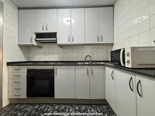 Piso en Estruch-Eixample. Piso actualizado en zona marina