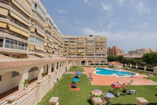 Appartement à Playa de los Boliches. Amplio piso con gran terraza y piscina en los boliches – fuengir