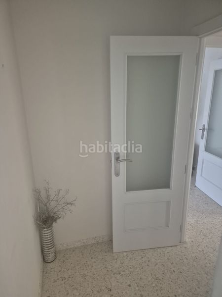 Foto 37ff3a87-8289-437f-8f1a-7bb99a478645. Piso ?? piso en venta en la rambla – prácticamente sin uso en Rambla (La)