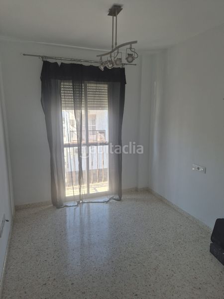 Foto 7d0f8c93-5758-4f12-9ed1-dc61573cde49. Piso ?? piso en venta en la rambla – prácticamente sin uso en Rambla (La)