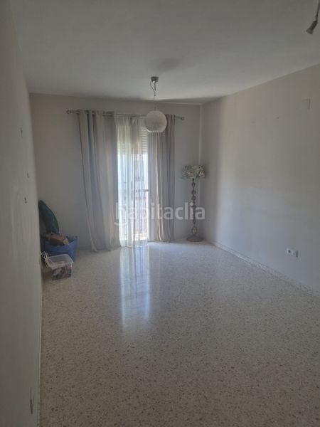 Foto dffed678-d6cc-4b3f-834b-73b996dfec06. Piso ?? piso en venta en la rambla – prácticamente sin uso en Rambla (La)