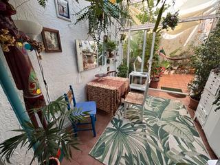 Casa adosada en Ocata. Casa con jardín a 1 minuto de la playa.