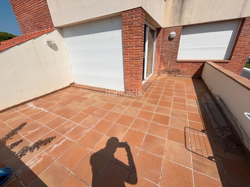 Foto 1f496a6c-7360-4bbb-b366-2b18cb3102f3. Xalet amb xemeneia calefacció aparcament piscina a Masnou (El)