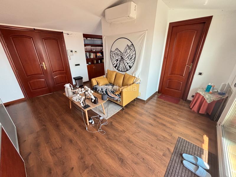 Foto 4acf8606-f4b8-4204-aeec-15f01a9c0e8a. Xalet amb xemeneia calefacció aparcament piscina a Masnou (El)