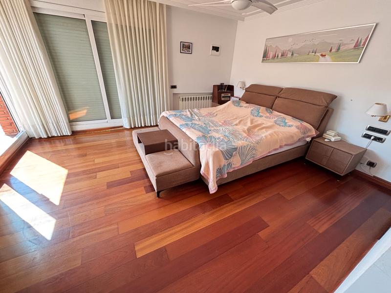 Foto a450e97d-fddd-4d58-ac2d-d34b96860bb2. Xalet amb xemeneia calefacció aparcament piscina a Masnou (El)