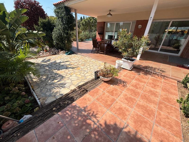 Foto bd99cf9a-78d6-4d48-8598-fc3c08870737. Xalet amb xemeneia calefacció aparcament piscina a Masnou (El)