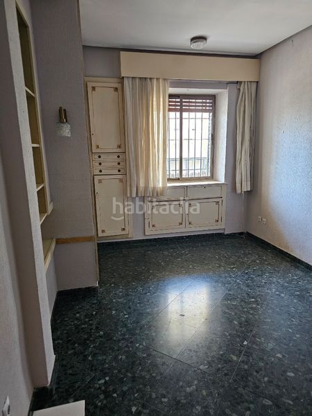 Foto b63e5a6c-e18d-4765-b4ec-9c63023946fa. Pis amb aparcament a Los Remedios Sevilla