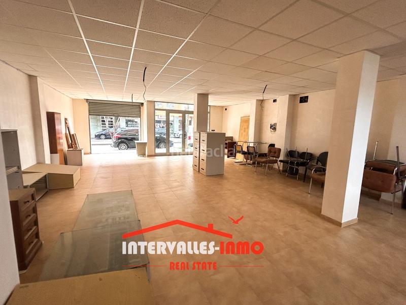 Foto 5f47c3df-329b-4d90-9b11-a78b2e4f0360. Local commercial dans Palau-solità i Plegamans