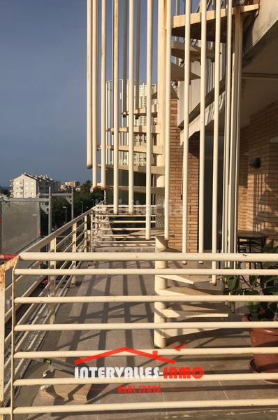 Foto 998bcf75-d382-4f3f-8fe2-c23a79113db8. Ático en Nucli Antic Cunit