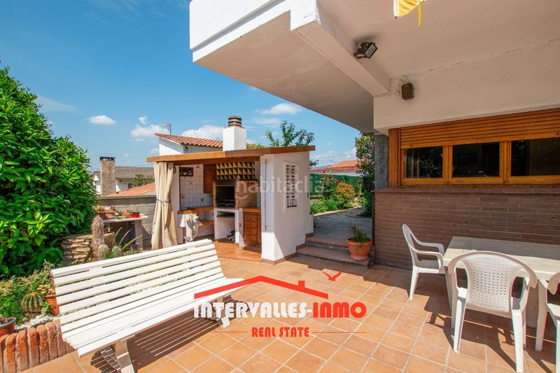 Foto 415f06e0-255c-4441-acf6-3104f9f86982. House with heating pool in Palau-solità i Plegamans