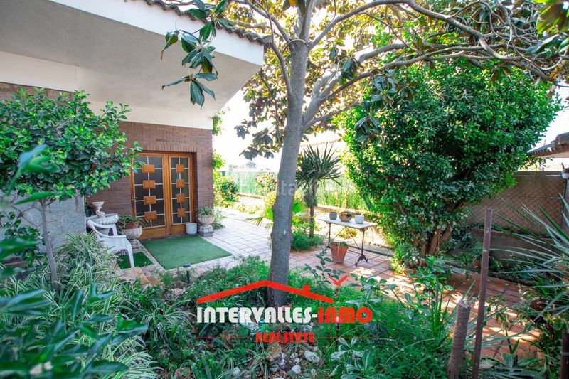 Foto a3f06797-9816-439d-a2bf-be1d9972f818. House with heating pool in Palau-solità i Plegamans