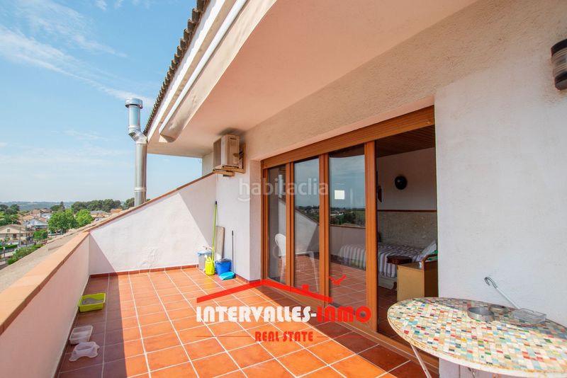 Foto f6edf35c-11c5-4857-ba93-7191e05a28e0. House with heating pool in Palau-solità i Plegamans