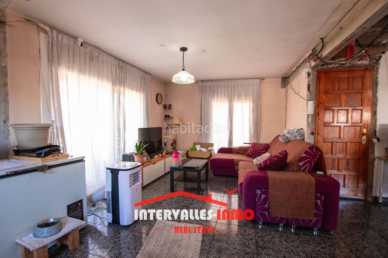 Foto b957f939-6319-41cc-89df-4ebcd46f0a54. Casa amb calefacció a Caldes de Montbui