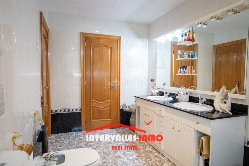 Foto a3176cce-6730-4dc5-9a81-26b54e5cf0b4. Casa amb calefacció a Lliçà d´Amunt